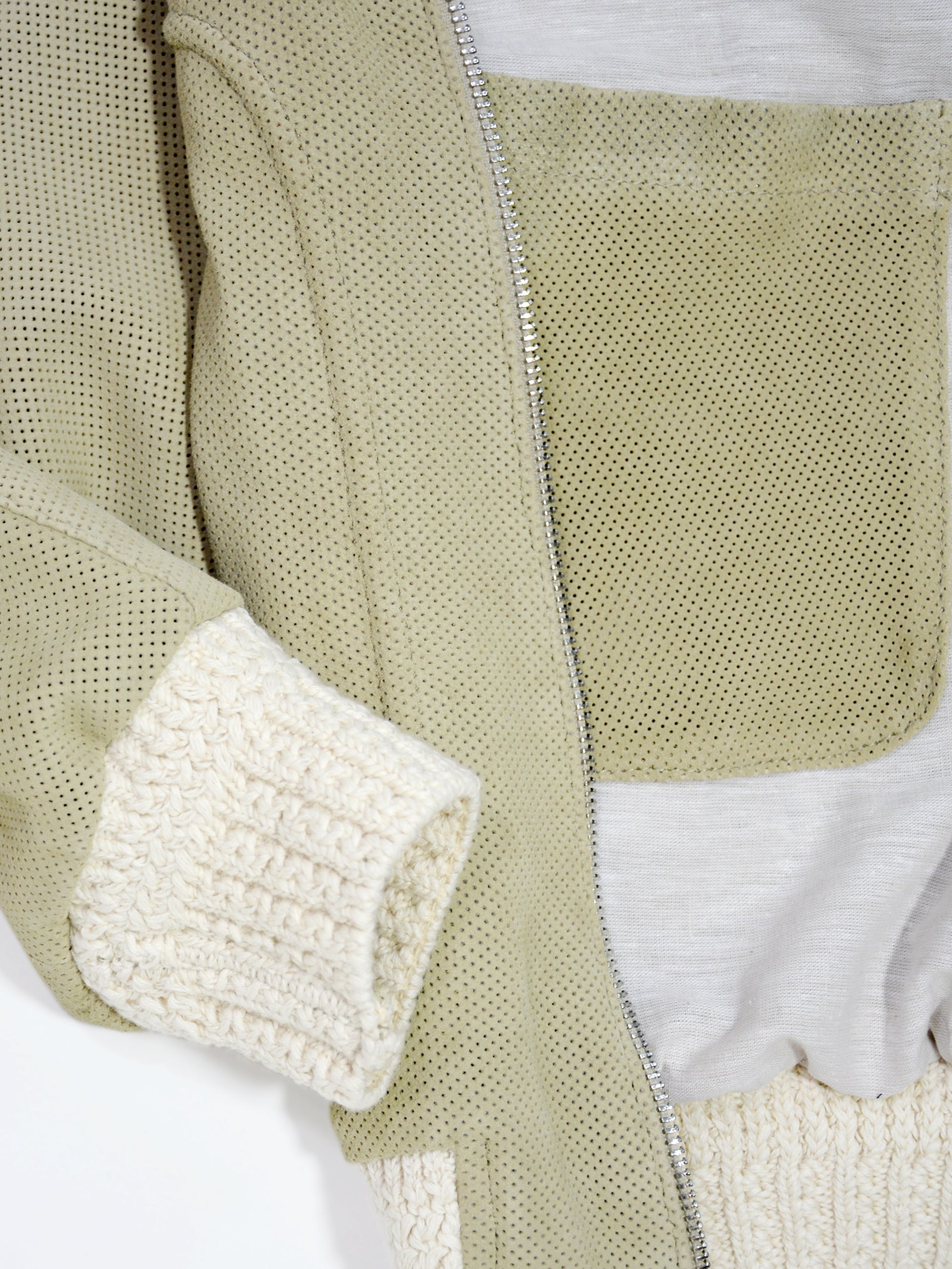 DonatelloLeatherDetail_SandInnerPocket