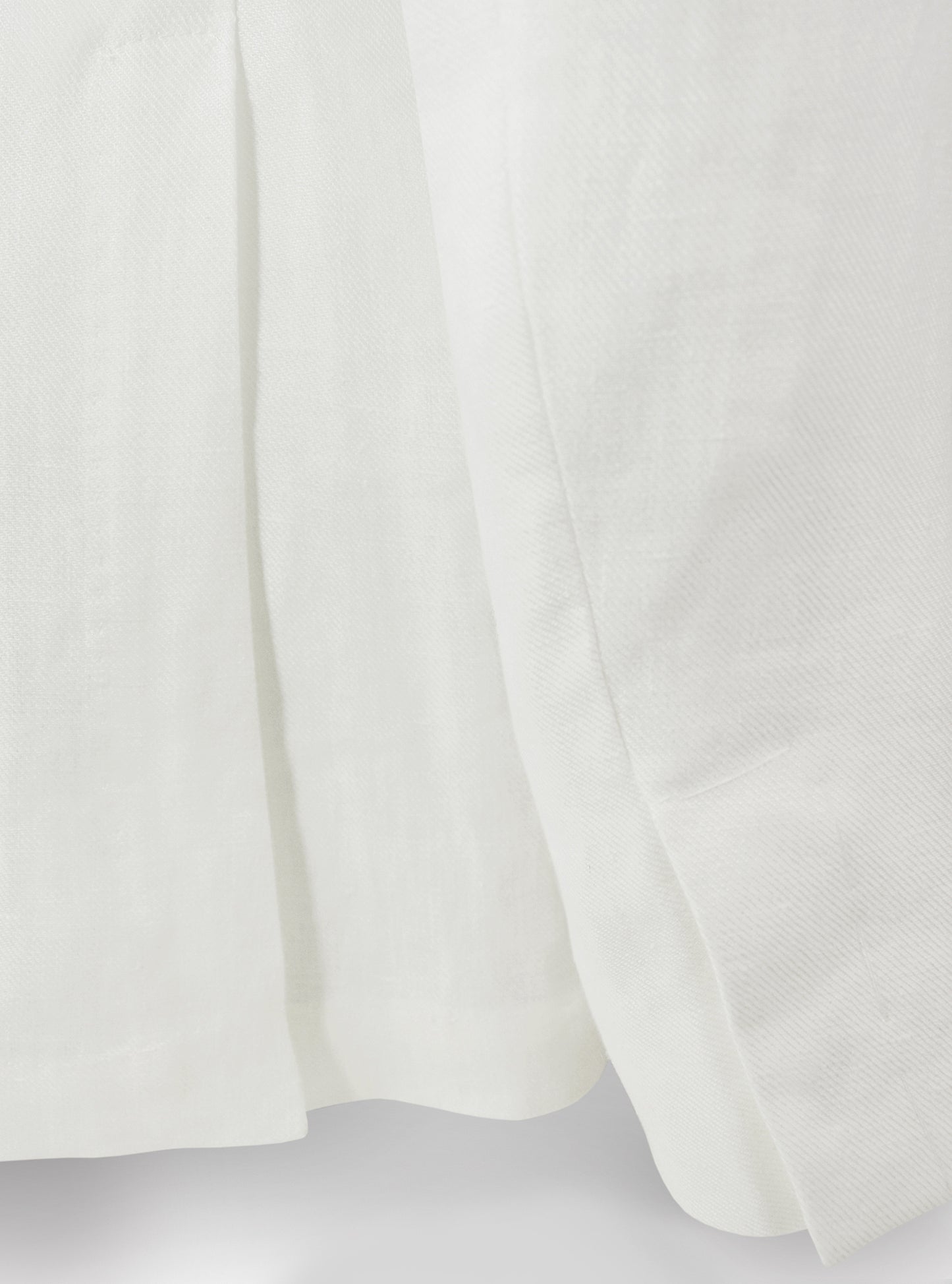 Noble Linen Suit