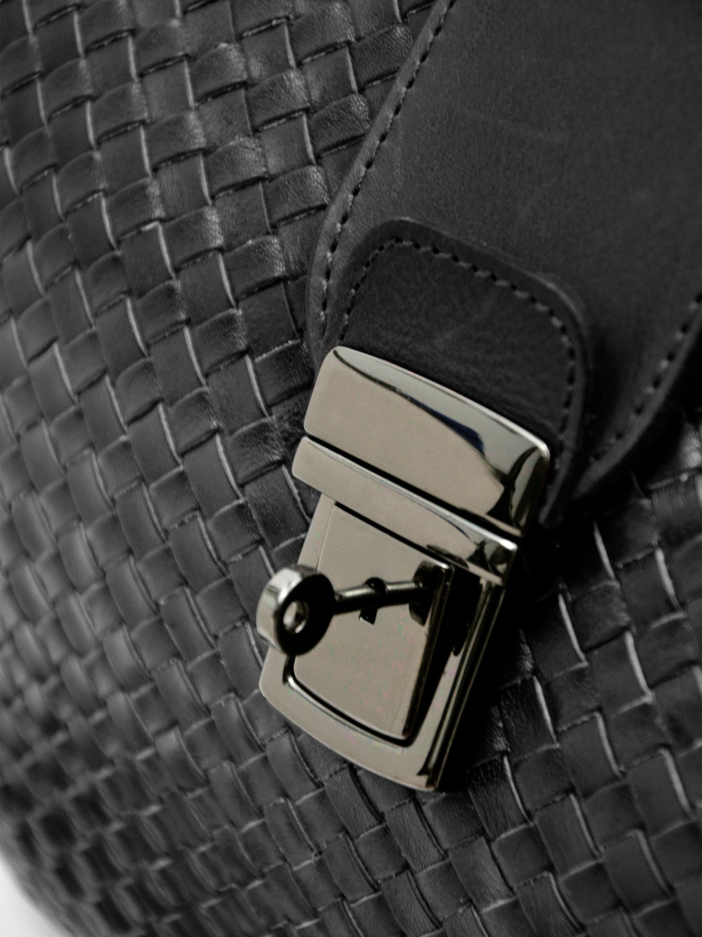 Sac porte-documents en cuir tissé à la main