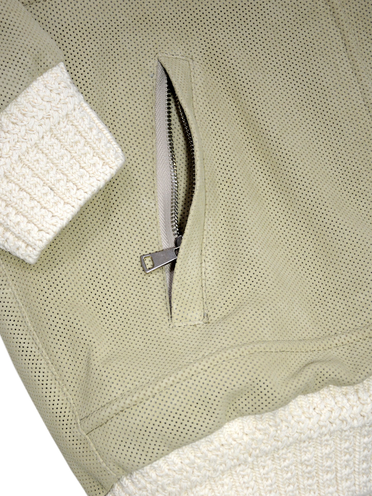 DonatelloLeatherDetail_SandOuterPocket