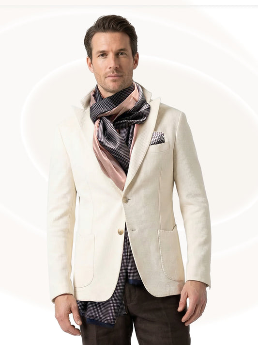Giacca Gabriel cream on model