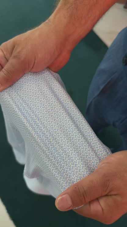 Essential Shirt Print